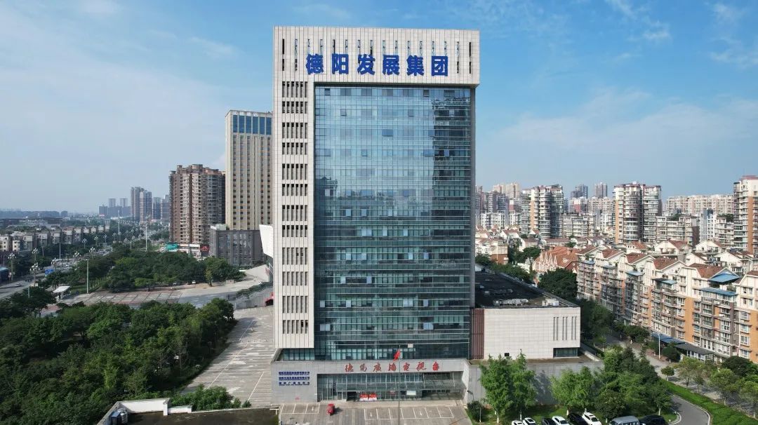 亚洲av
——全省100强企业67位的背后