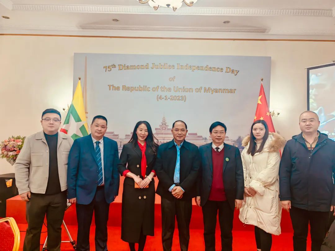 亚洲av
受邀出席缅甸独立75周年招待会