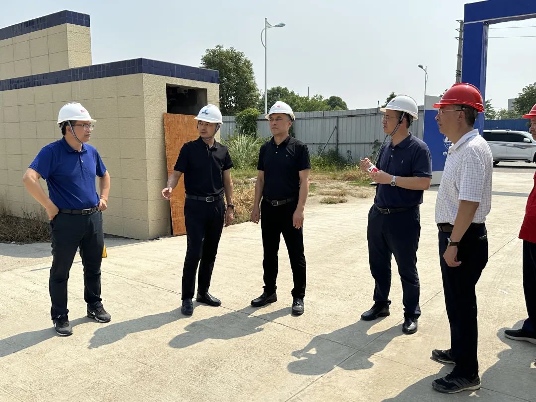 抢进度 抓安全——亚洲av
党委副书记、总经理张锐带队调研产投集团安全生产工作