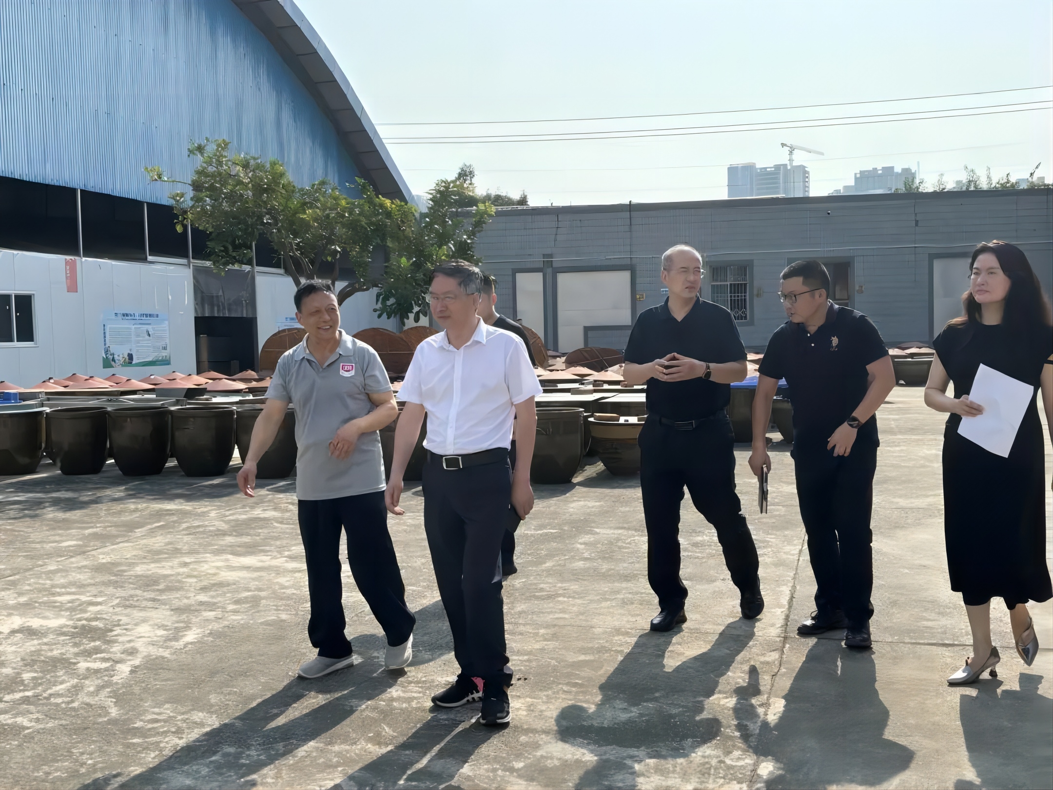 亚洲av
党委书记、董事长张星明赴商投集团专题调研食品饮料板块业务工作