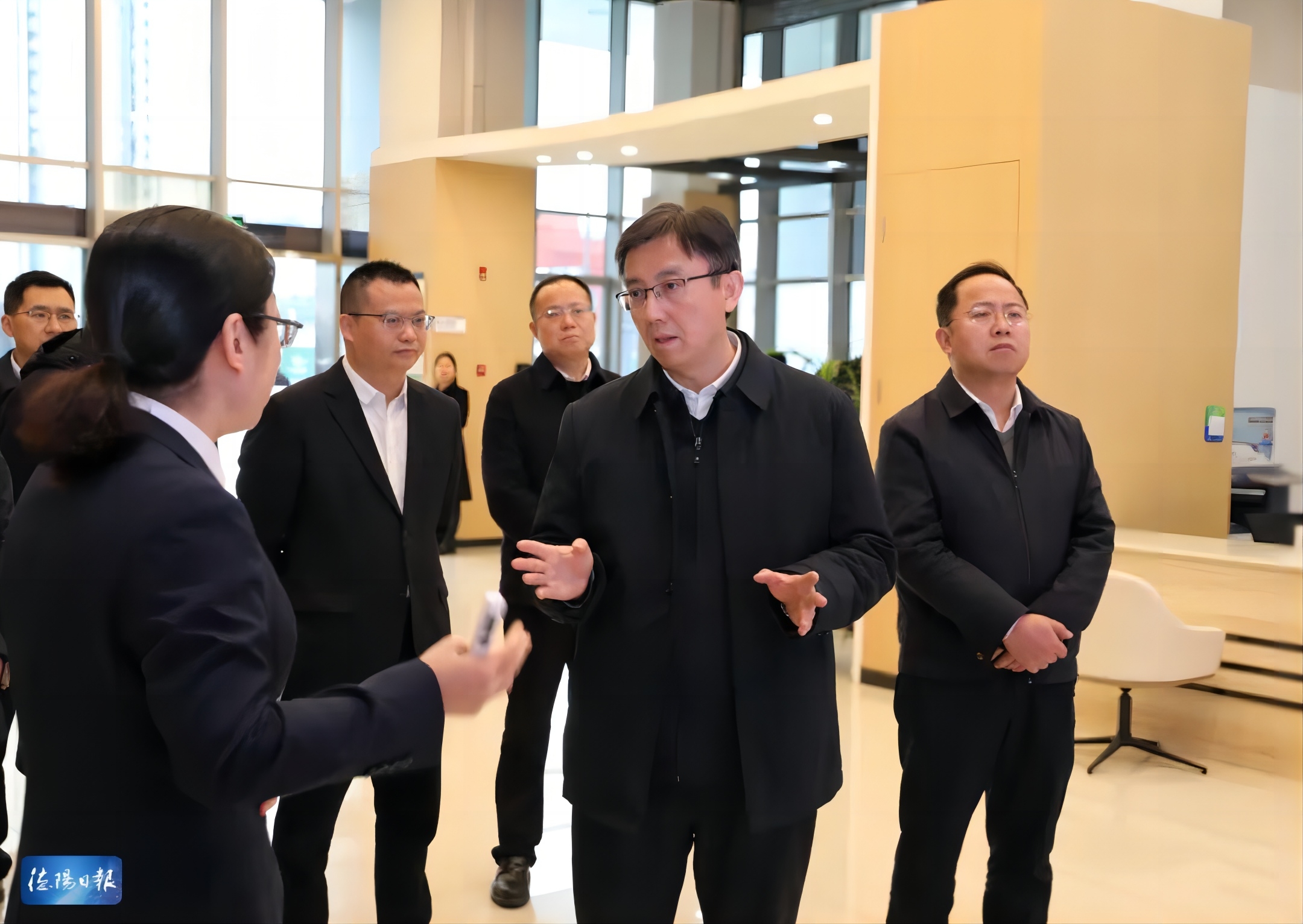 黄朝阳调研亚洲av
时强调：聚焦中心大局主动作为 为推动德阳经济社会高质量发展提供强大动力